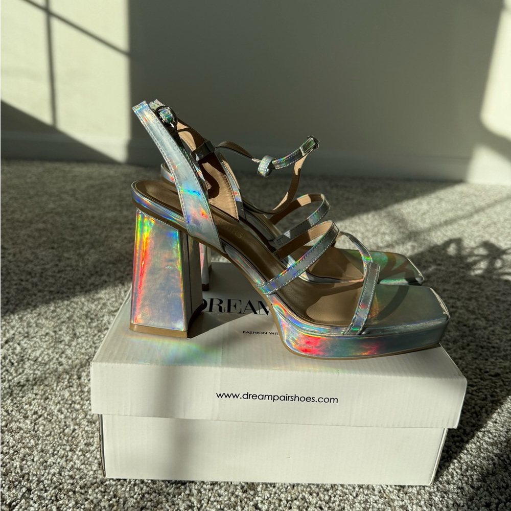 Dream Pairs Holographic Block Heel Sandals - Picture 4 of 6
